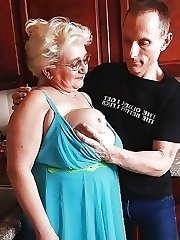 Granny mommy present pussy erotic pics
