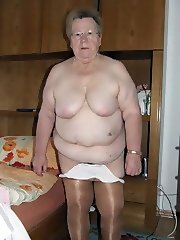 Granny older mom reveal tits porn pics